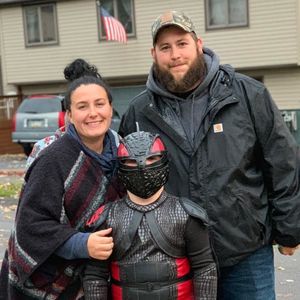 Meet your Posher, Aszia